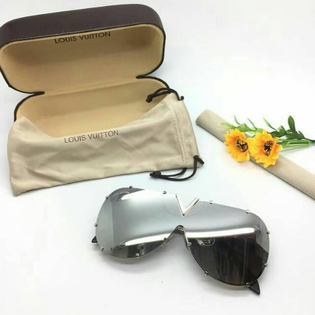 Kacamata fashion wanita LOUIS VUITTON