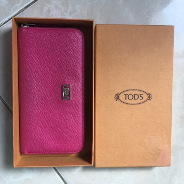 SOLd Tods Wallet preloved