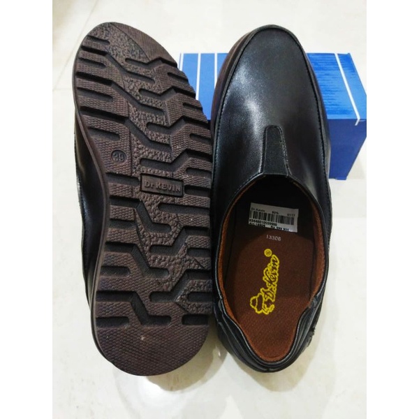 Sepatu Pria Dr. Kevin size 39 41