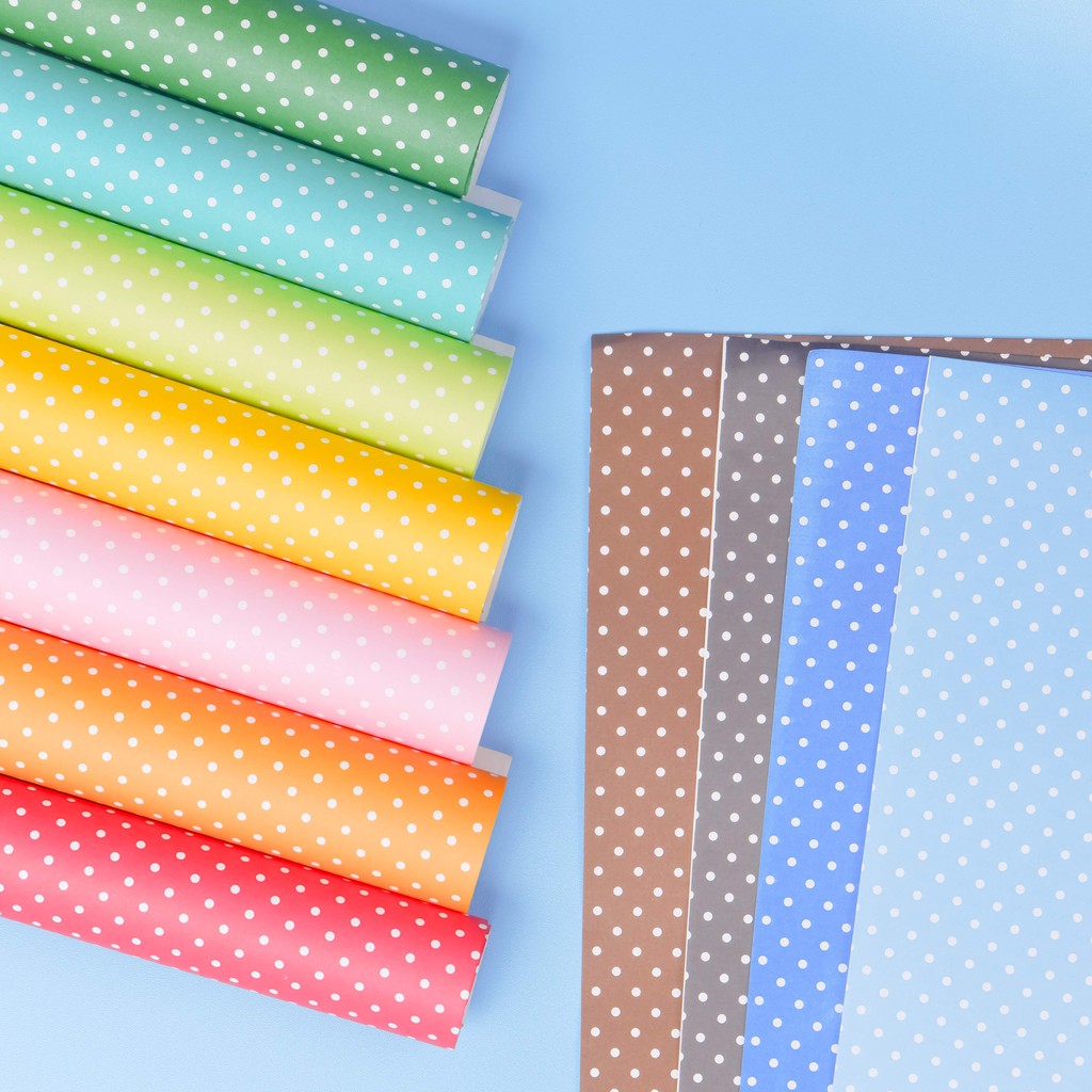 

TOKO ANQA-Kertas kado Papyrus polkadot DOTS 07 warna Birumuda Uk. 48 x 65 cm 100 gsm