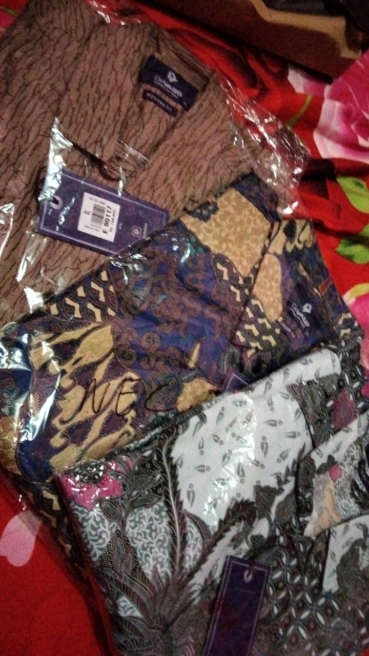 Devago Kemeja Pria Batik Premium Stretch Kerah Motif Arsenio Lengan Pendek M-2xl