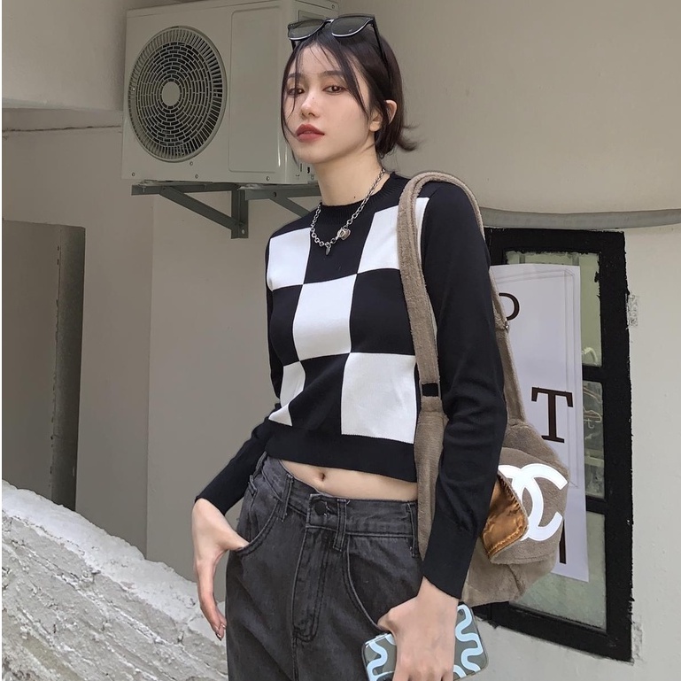 YIU YIU Rajut - Korean Sweater Crop Rajut Kotak Kotak Lengan Panjang Wanita