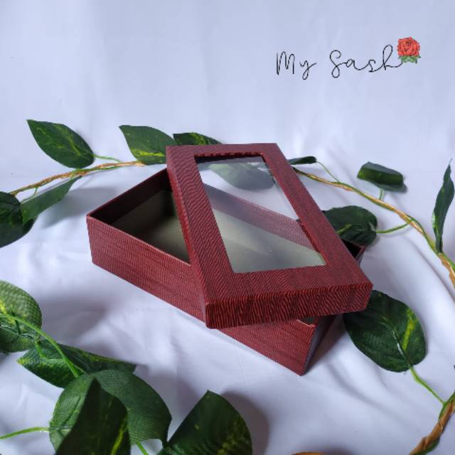 

Box Kado 10x20 cm Tutup Mika Full cover