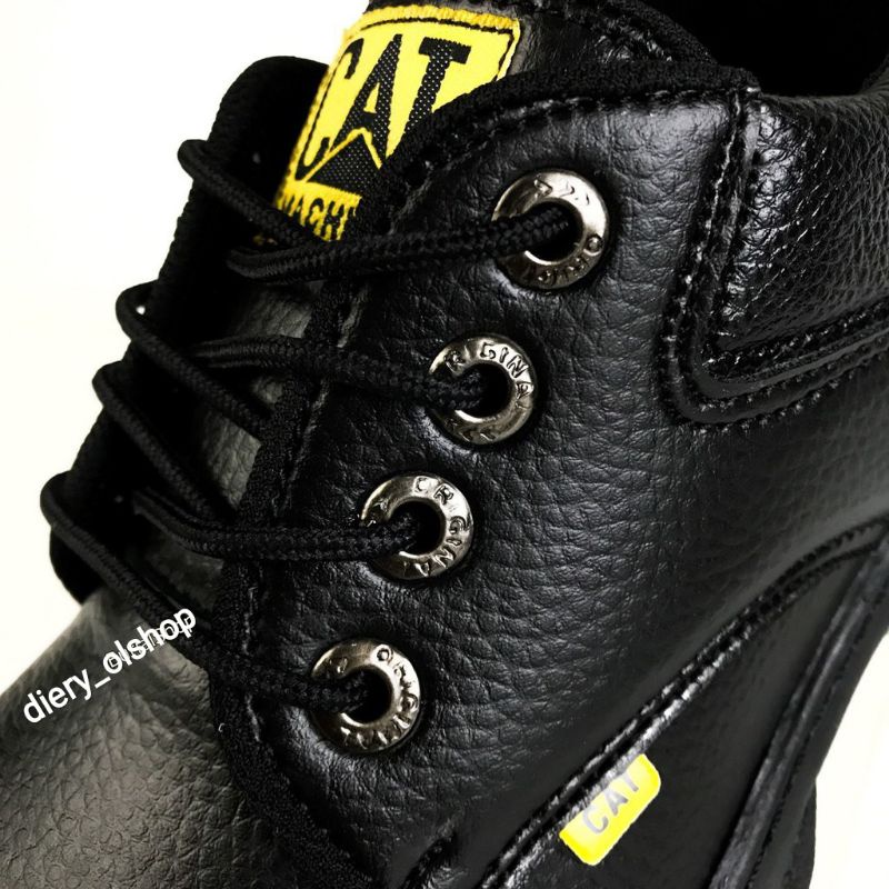 Sepatu safety boots Caterpillar ujung besi, safety tali pendek kerja proyek