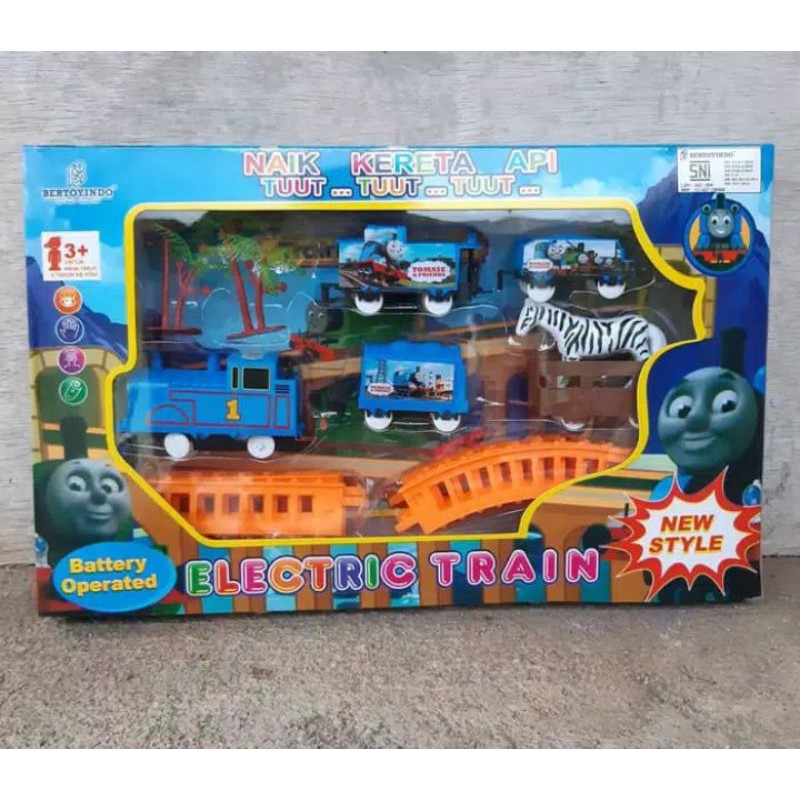 mainan kereta api Thomas mainan kereta keretaan sudah dapet baterai. m