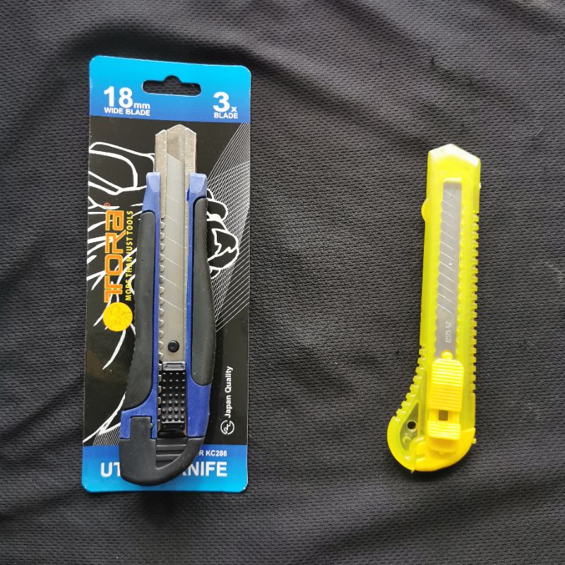 

Pisau Cutter Ukuran Besar