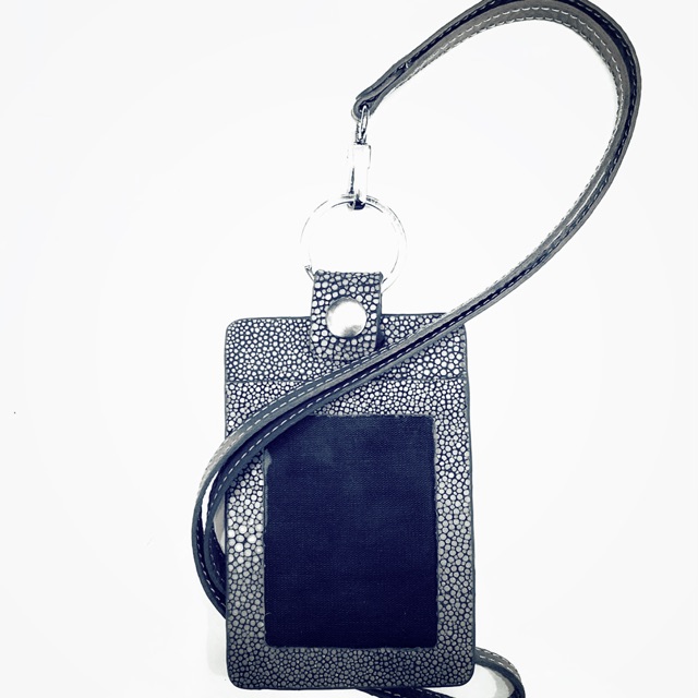 

ID Card Holder Ekslusif - STINGRAY AUTHENTIC SKIN