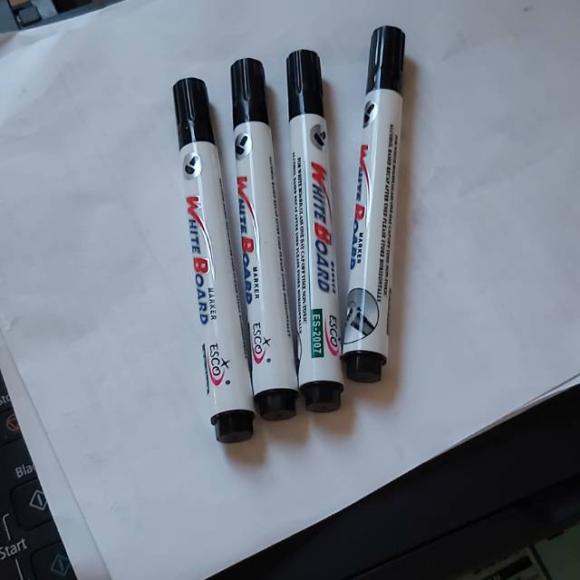 

Spidol whiteboard warna hitam , bisa dihapus ,nonpermanen silahkan diorder ya....