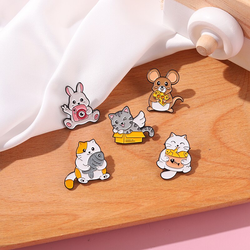 Cat And Fish Enamel Pin Rabbit Mouse Cheese Brooches Metal Badges Bag Clothes Pins Up Jewelry Gift for Animal Lover