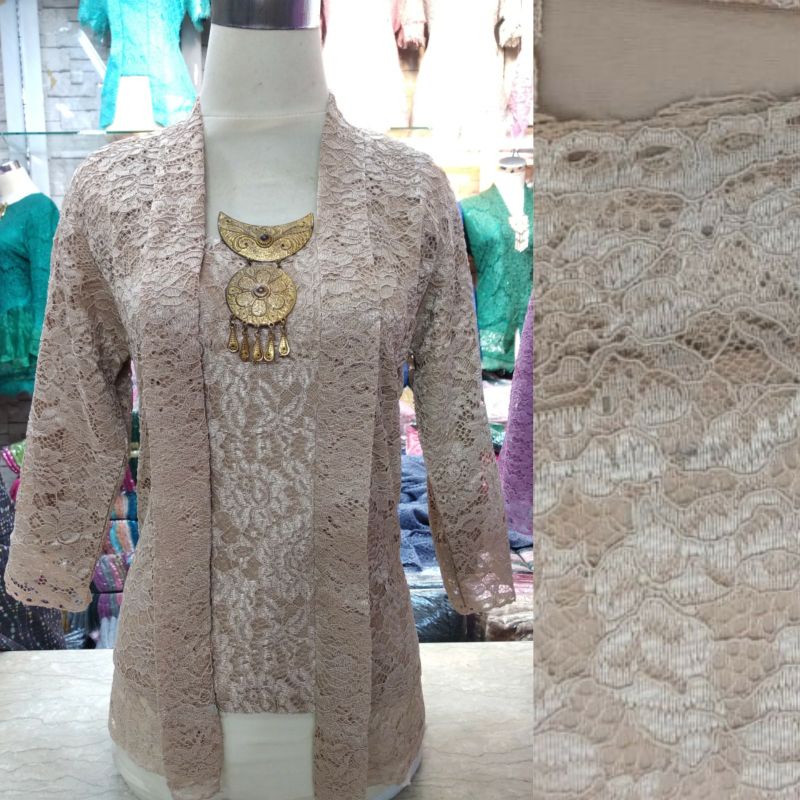 kebaya kutu baru lengan 7/8 _kebaya brukat_kebaya_kebaya kutu baru modern_kebaya encim_kebaya kondangan-Cream