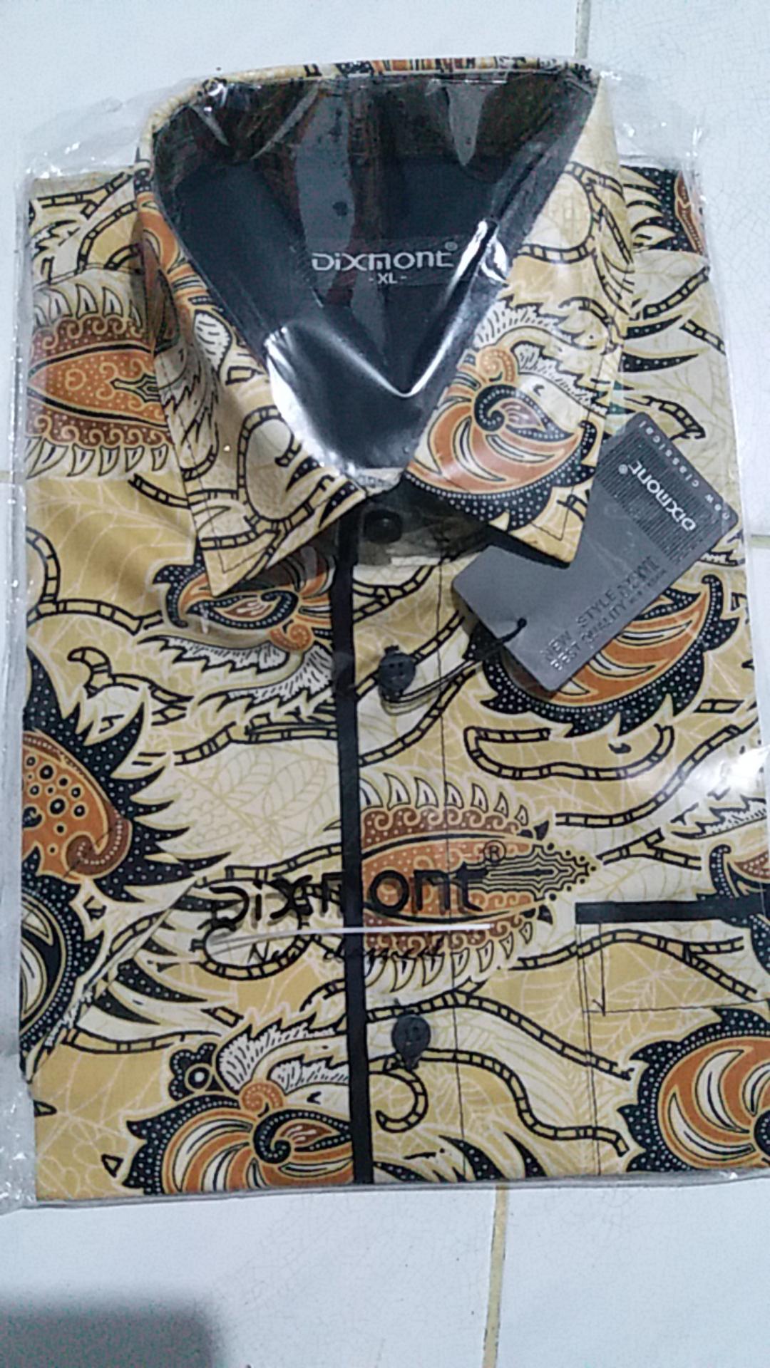 Kemeja Batik Pria Lengan Pendek Bs63 Katun Motif Modern Dixmont Semi Slim Fit Premium