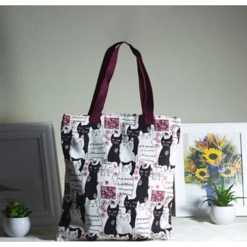 Totebag kanvas motif kucing / tas totebag kanvas