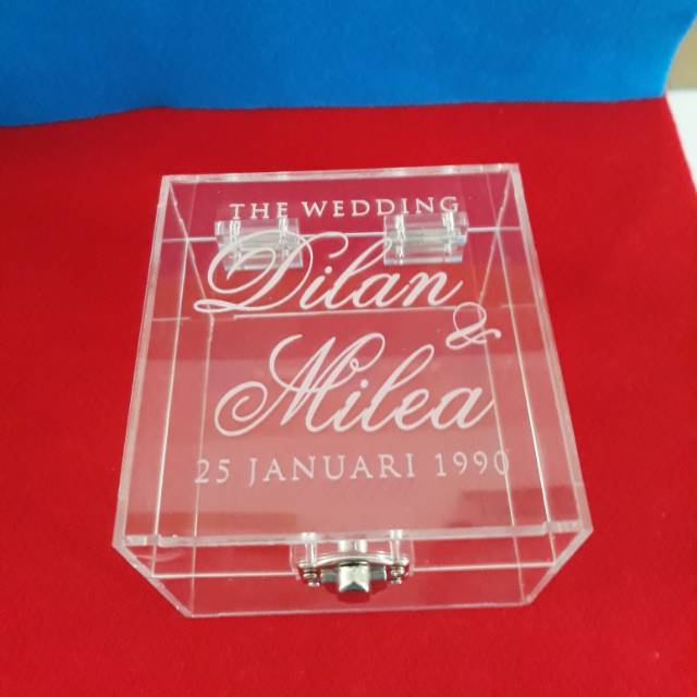 DISC% READY!! Box kotak tempat cincin akrilik, acrylic untuk nikahan wedding