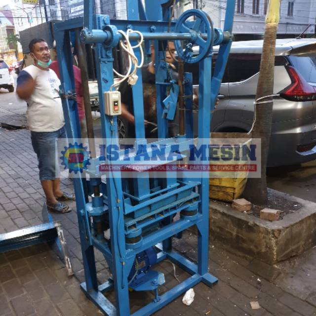 MESIN PRESS BATAKO CETAK PAVING BLOCK COMPLETE DINAMO