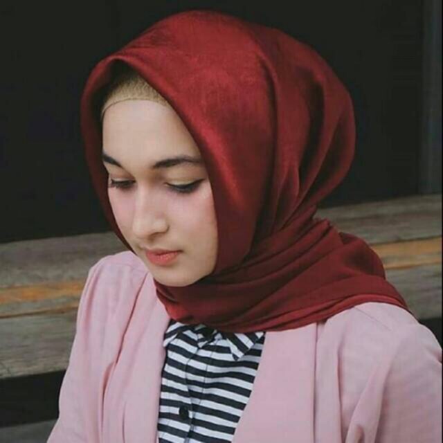SALE!!! SEGIEMPAT NUR SINNAR GLOWING BELLA SINAR LC