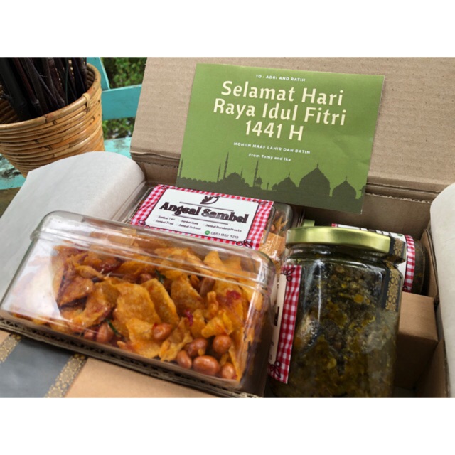 

HAMPERS LEBARAN UNIK/PARCEL/HADIAH/KADO [PREMIUM] •EDISI SAMBEL•