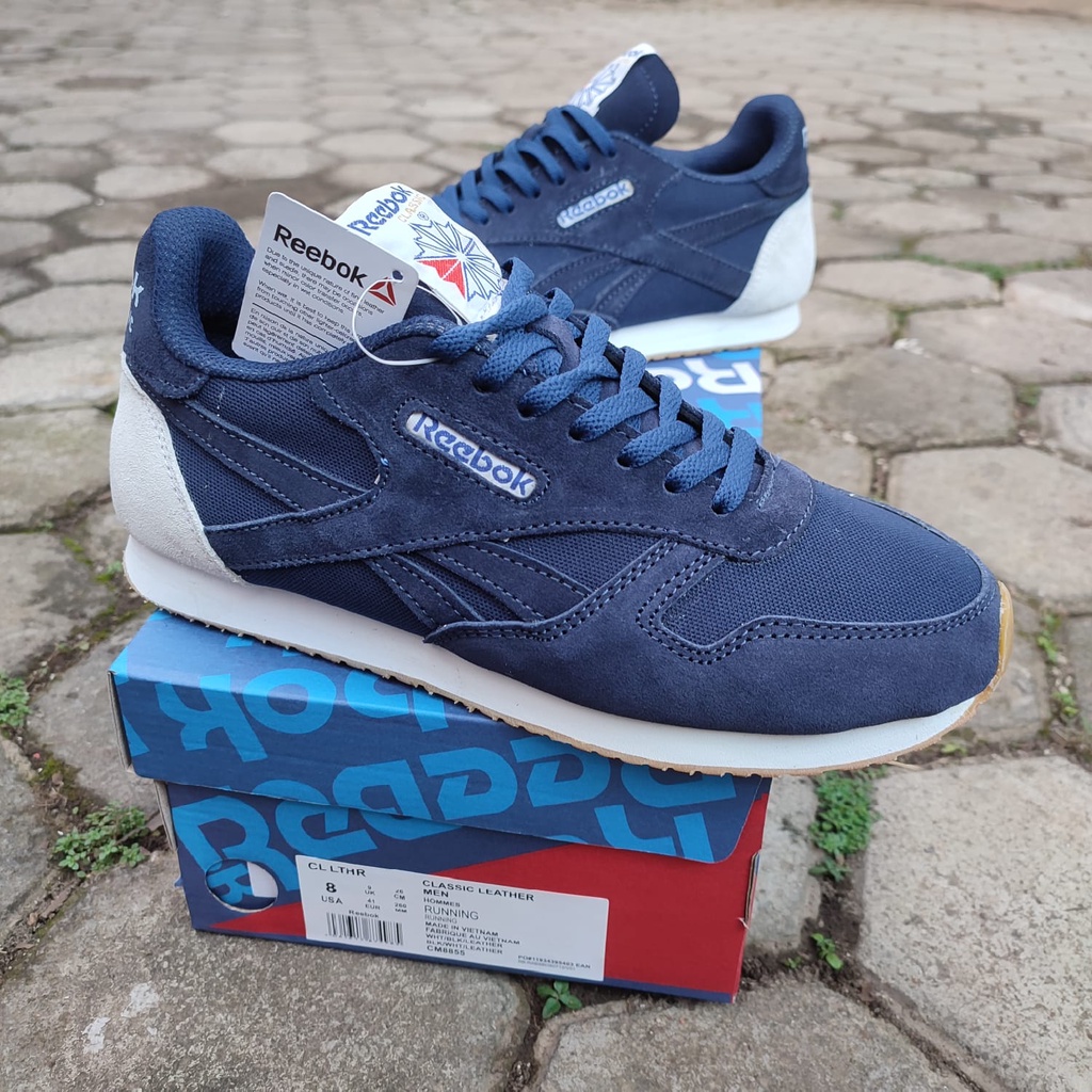 PROMO Sepatu Sneakers Reebok Classic BNIB Premium, Import Quality, Bahan Kulit Suede, Tapak Anti Slip