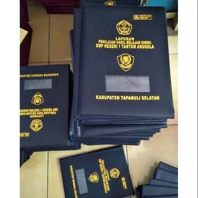 

Sampul raport produsen di Medan