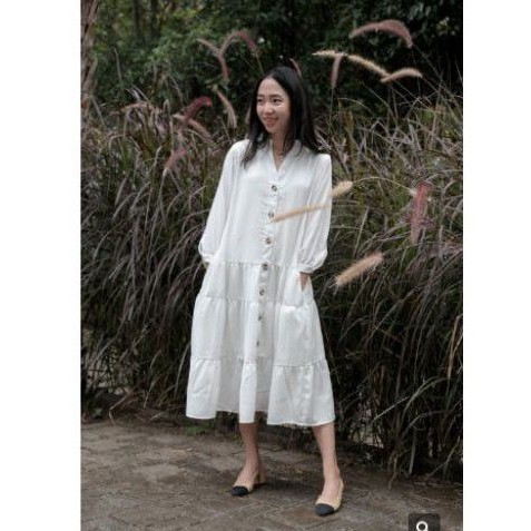 Maven Leanore White