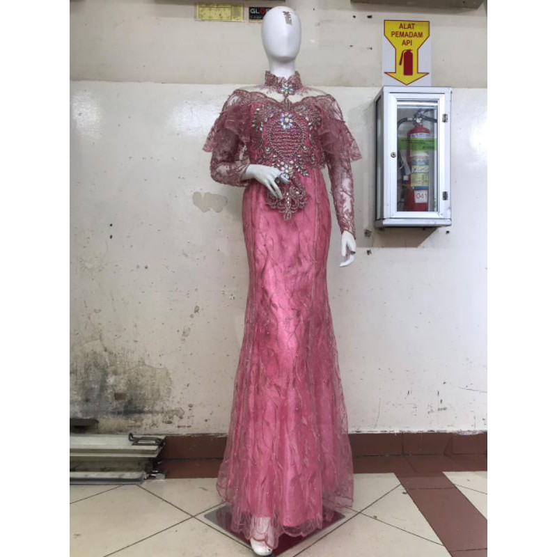 Kebaya Pengantin  Slim , Tanpa Ekor,  Full Payet , Warna Pink Dusty, Emas, Merah Maroon