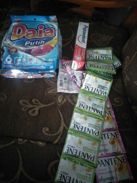 Daia Detergent Bubuk 900gr