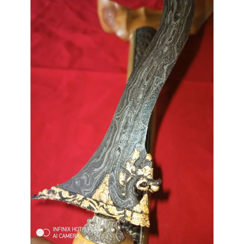 Keris nogo siluman kinatah emas