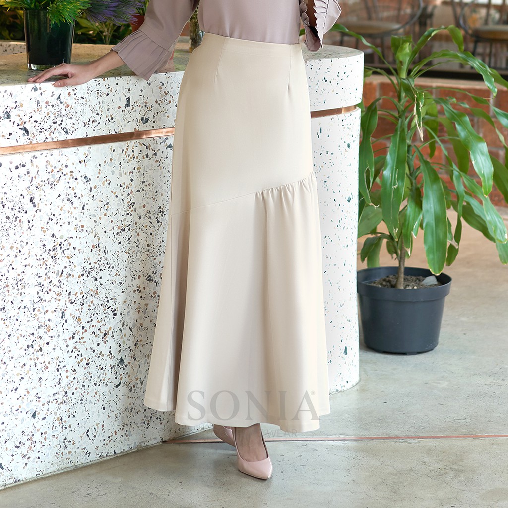 

Irma Skirt by SONIA R1657 - Rok Panjang