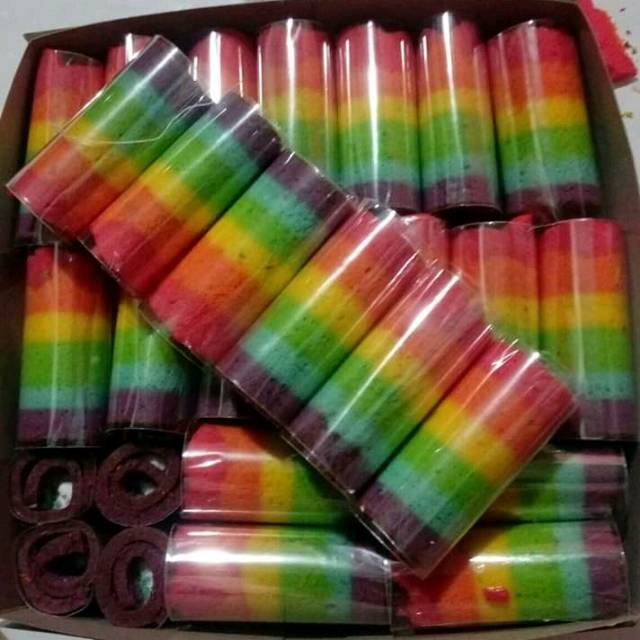 

Bolu gulung Rainbow