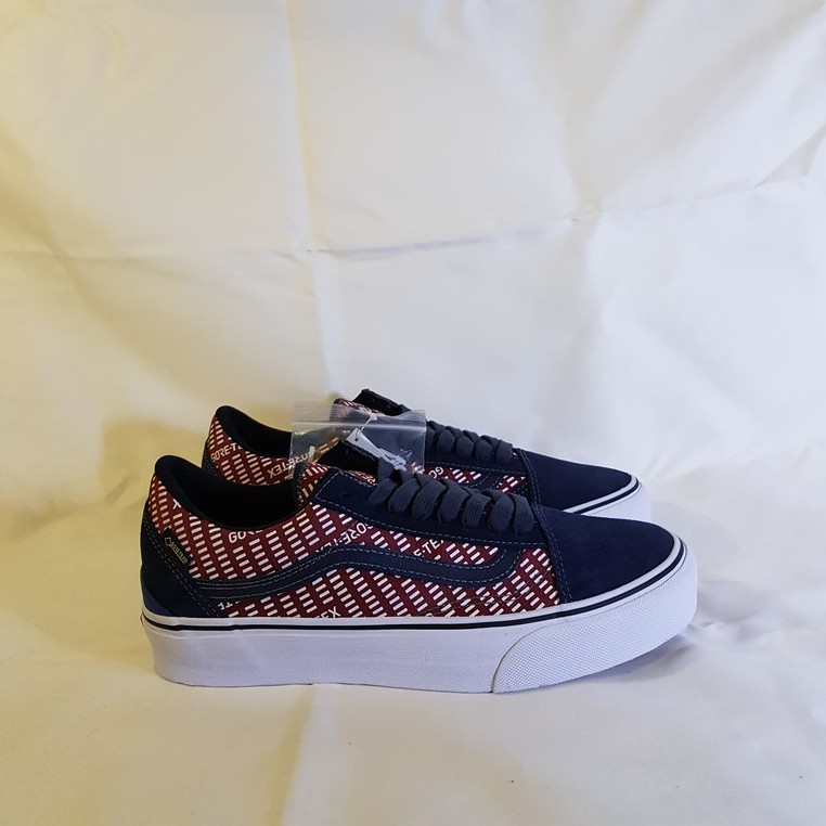 VAULT OLD SKOOL GORE-TEX NAVY & BURGUNDY