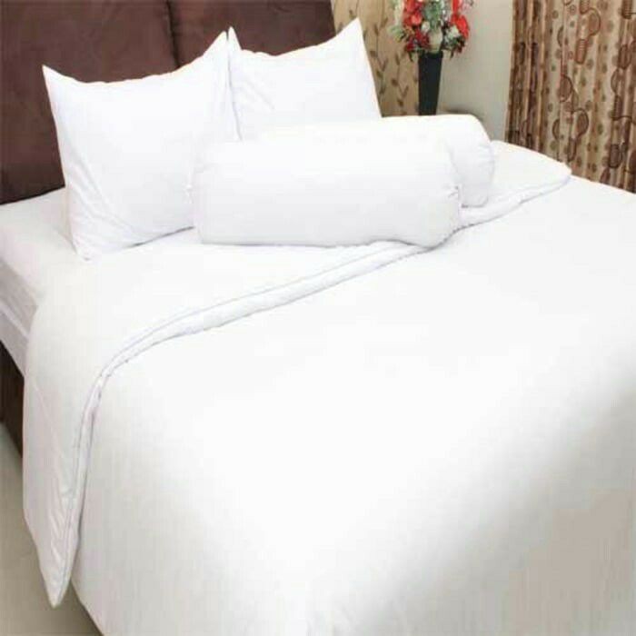 Badcover/ Sprei / Bedcover Rosewell Putih 180x200/160x200 - 180x200 Cm