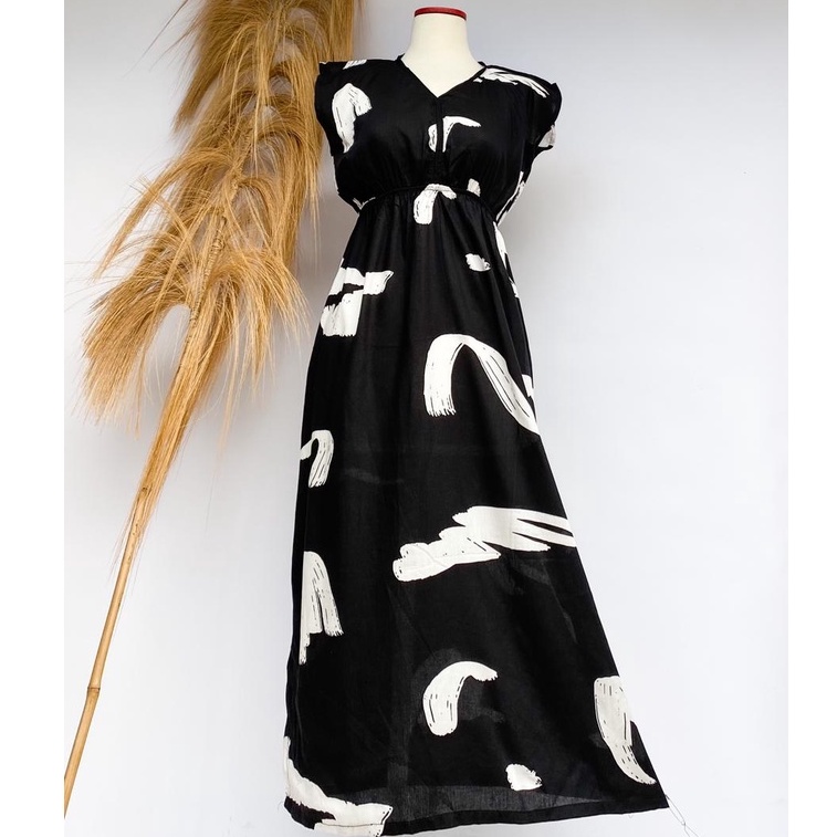 DASTER MANOHARA VANESA BALI-KUAS HITAM