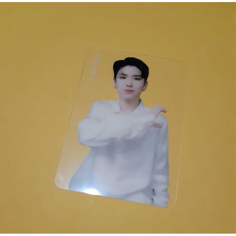 Pc Transparant Kihyun