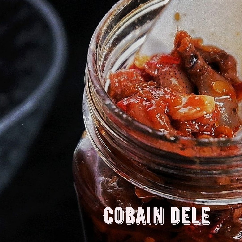 

Sambal Baby Cumi Cobain Dele 130 gr