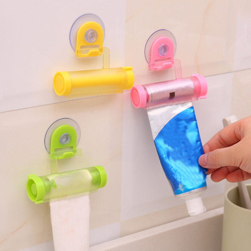 1Set Plastic Toothpaste Tube Squeezer with hooks / Toothpaste Dispenser Vacuum Sucker Hook Dispenser Squeezer