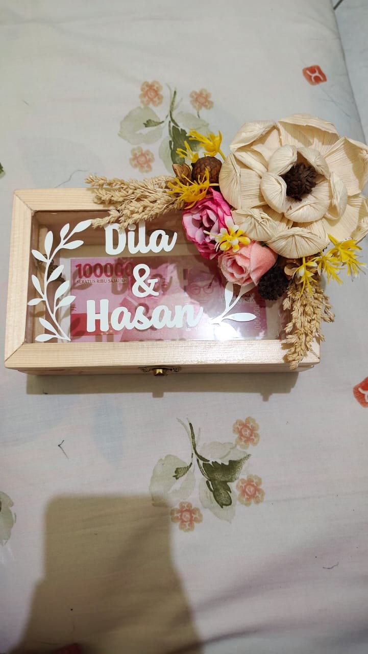 Kotak Uang Mahar Pernikahan Rustik