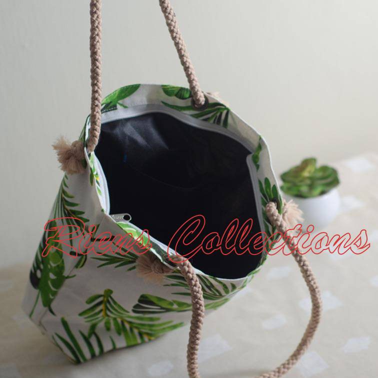 TOTEBAG TALI SUMBU / KEPANG KANVAS MOTIF FLORAL HIJAU. TAS KANVAS. TAS JOGJA. SOUVENIR JOGJA. RIENS COLLECTIONS