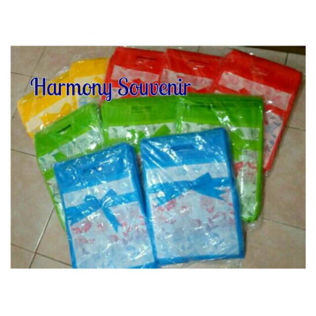 

Souvenir Tas Spounbond gagang Bambu tipe 22 cm
