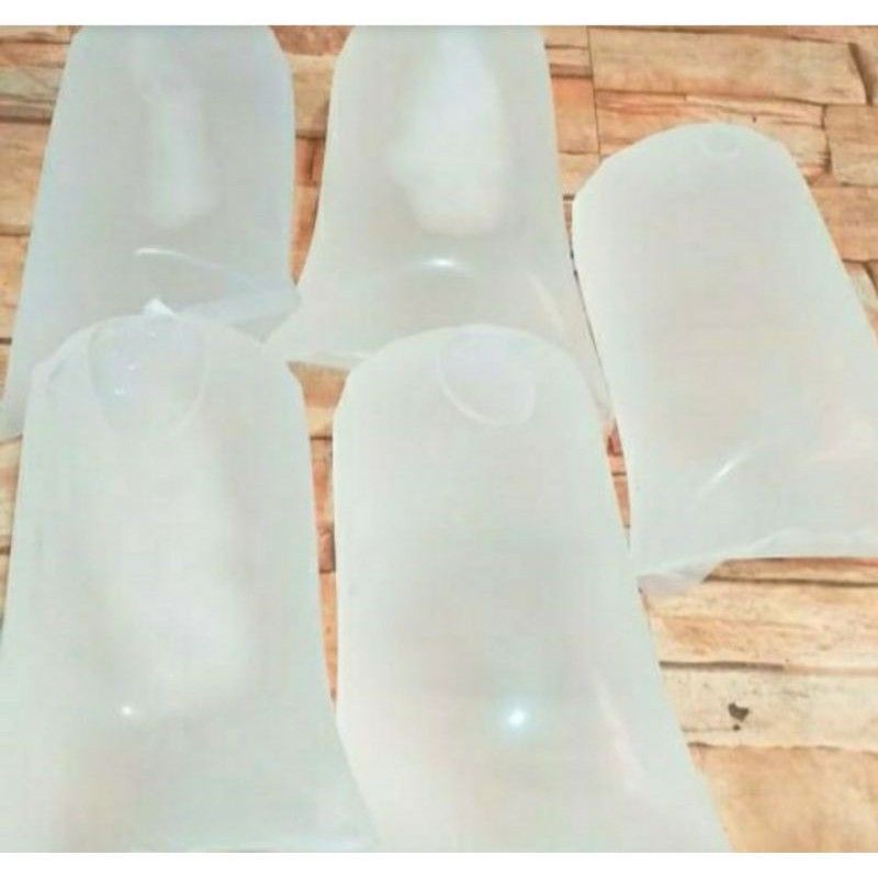 

air kelapa muda 0.5 liter fresh segar dadakan pecah