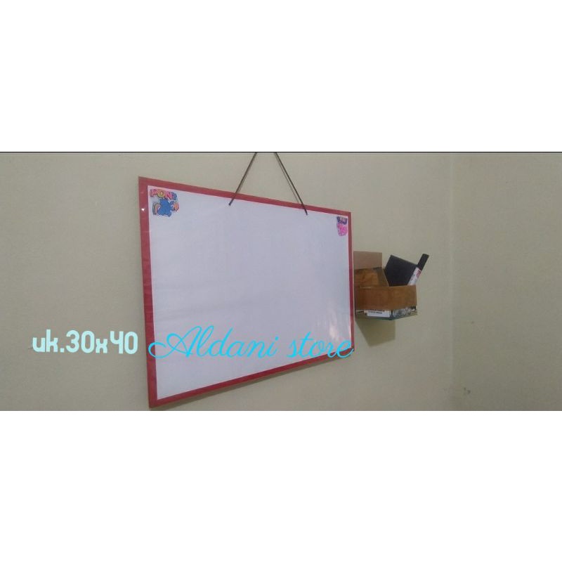 

papan tulis Anak Bisa di hapus bisa di gantung ukuran 30x40 cm pree spidol dan penghapus/papan tulis tempel white board