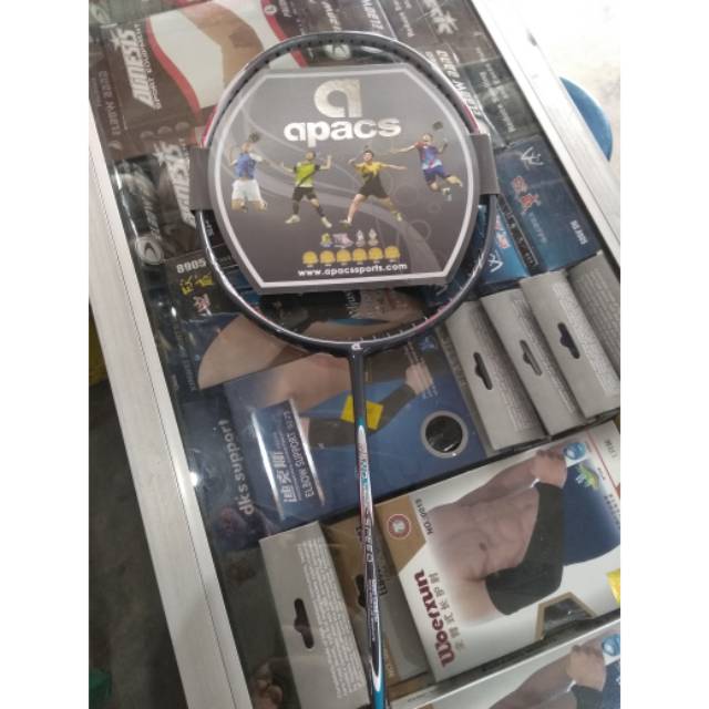 Raket badminton Apacs Nanospeed plus senar