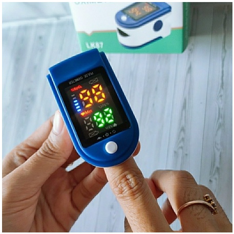 Fingertip Pulse Oximeter Oxymeter Spo2 Alat Ukur Kadar Oksigen Darah dan Detak Jantung Lcd Led