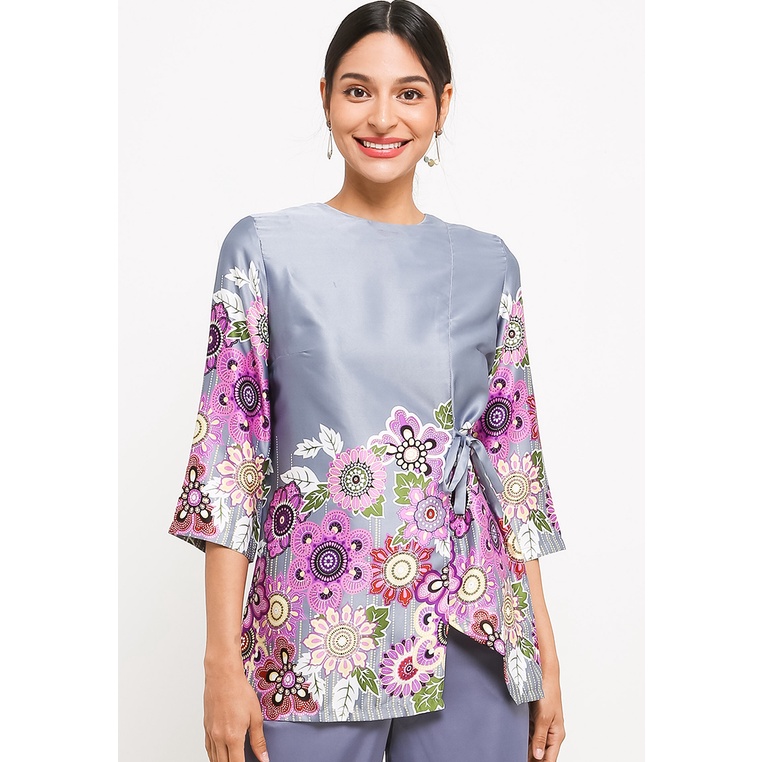 Arjuna Weda Blouse Wanita Batik Kembang