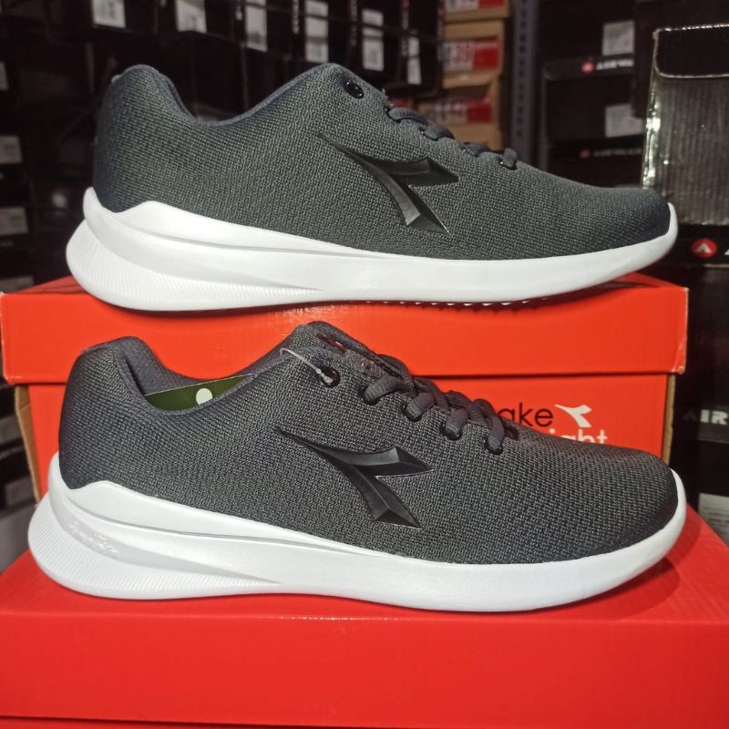 Sepatu Pria Diadora Garbi Dark Grey Original Termurah BNIB