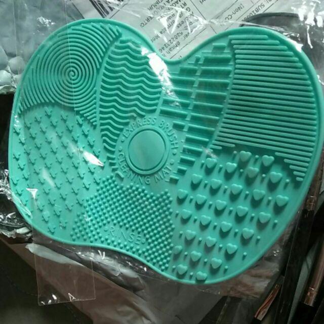 Alas Silikon Portabel Universal Warna Polos Dengan Suction Cup