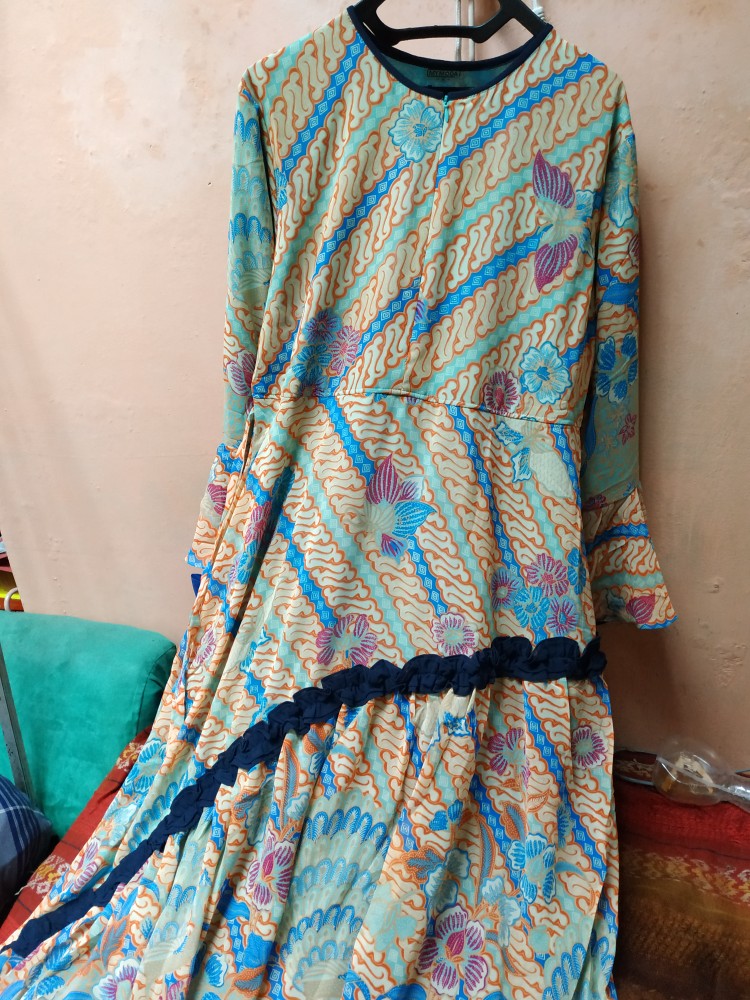 Shabiyan 01 Gamis Ceruty Batik Set Khimar