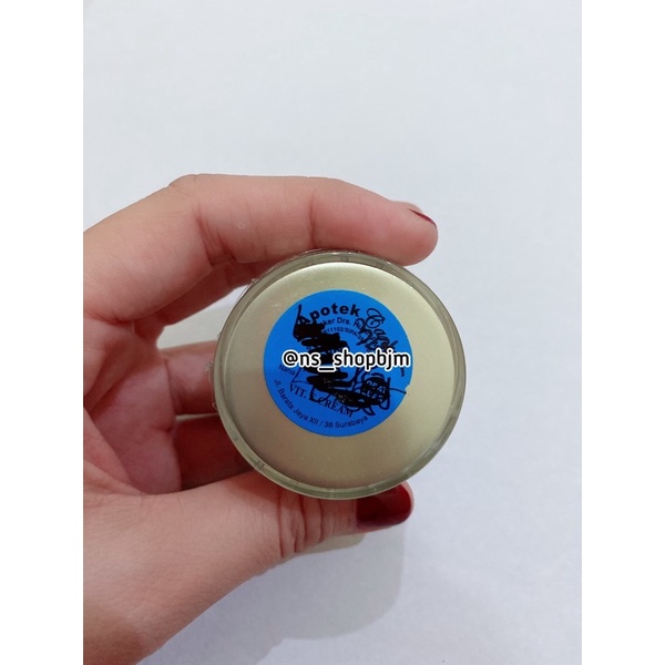 Vitamin E Cream Klinik Cantik Baratajaya Surabaya