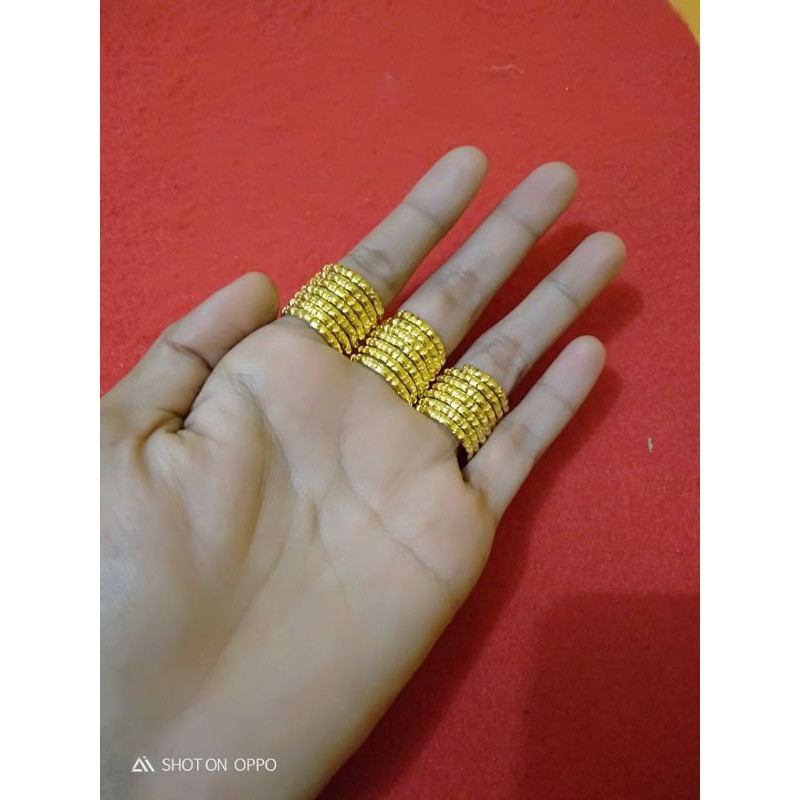 Cc lilit bambu lapis emas 24 k hrg satuan pilih mau yg kanan atau kiri