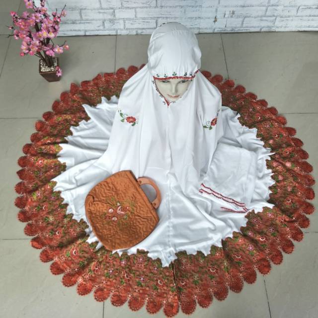 MUKENA FARAH