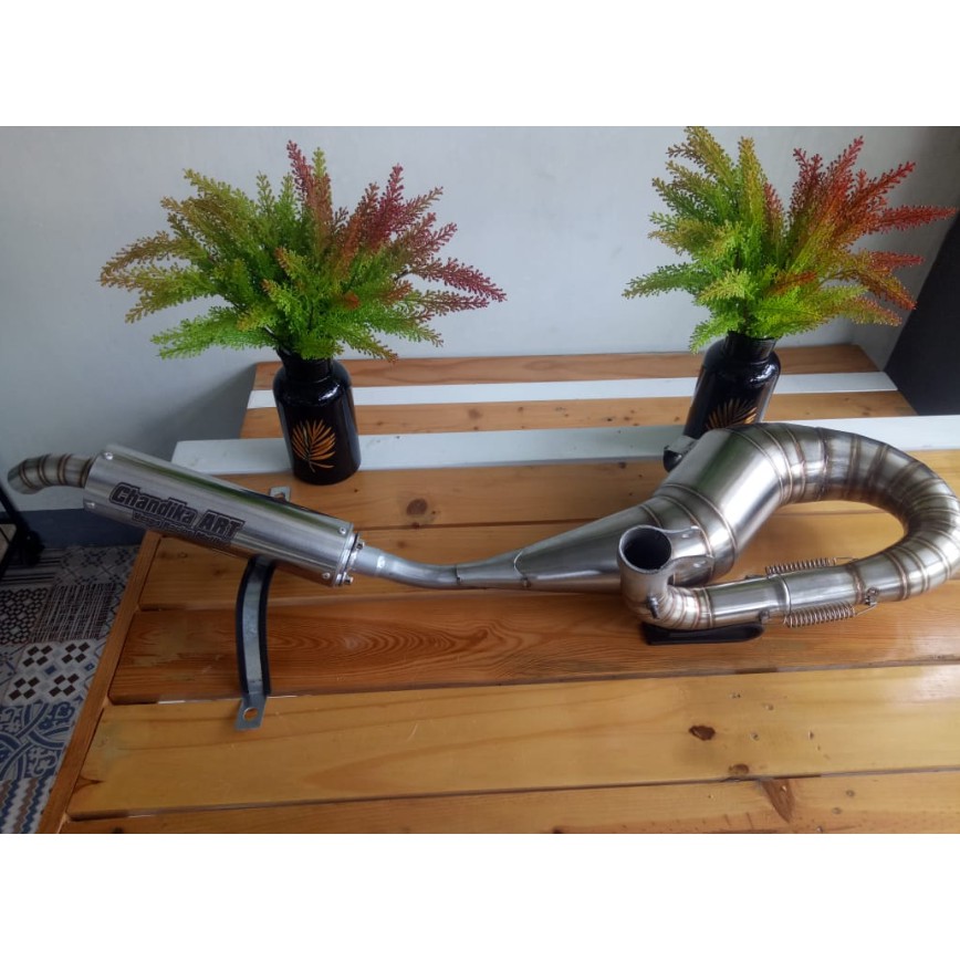 Knalpot vespa Stainless Buang Kanan Bisa Request Merk Sendiri