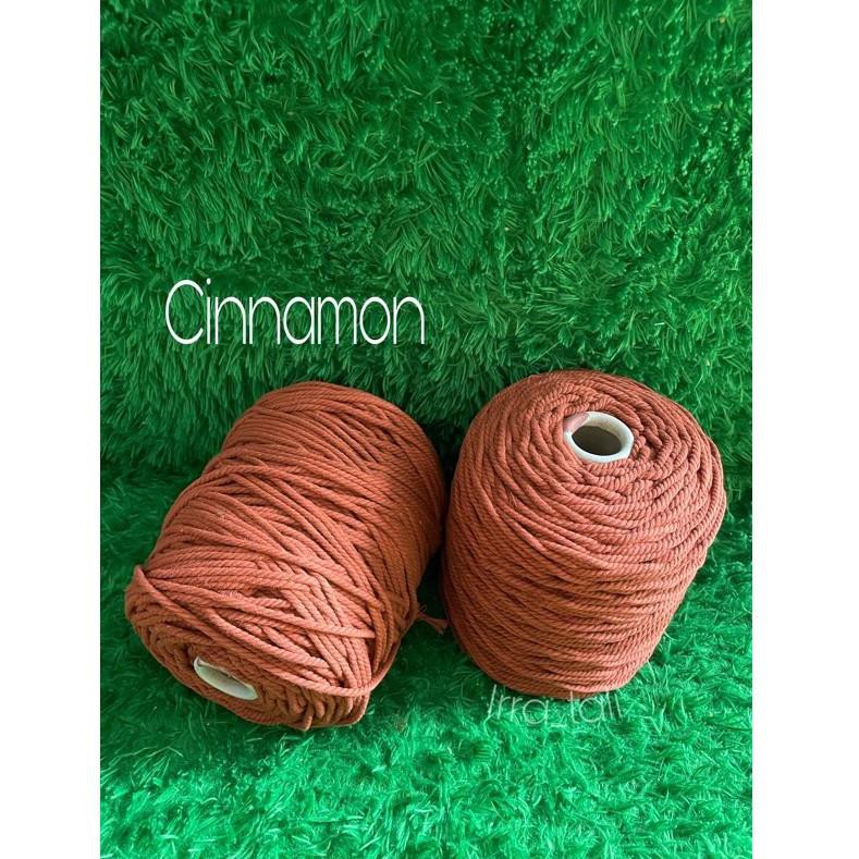 

Tali katun warna premium. || cinnamon 1kg (ART. 3484)